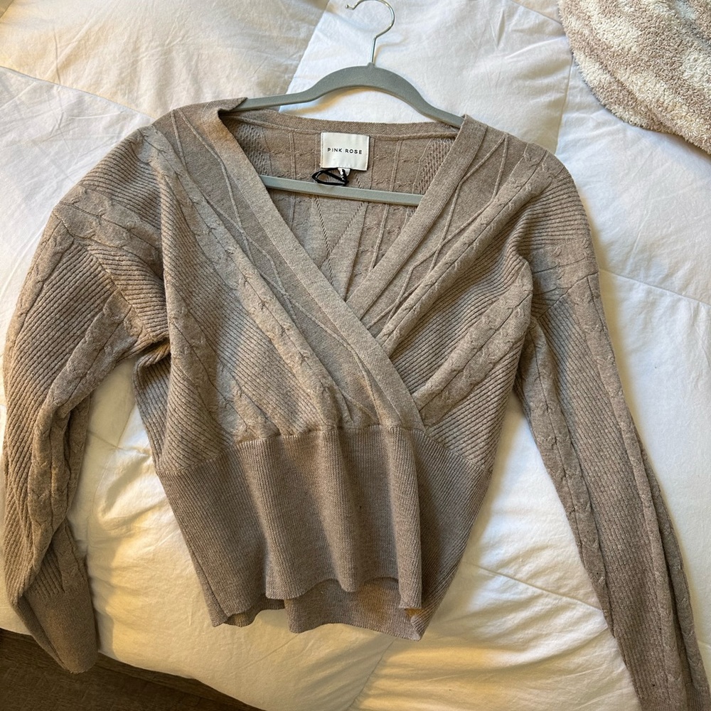 PINK ROSE KNIT SWEATER - Picture 2 of 3